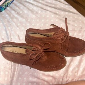 Lucky 🍀 Brand Russet Suede Booties